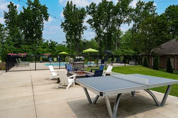 Outdoor lounge with firepit